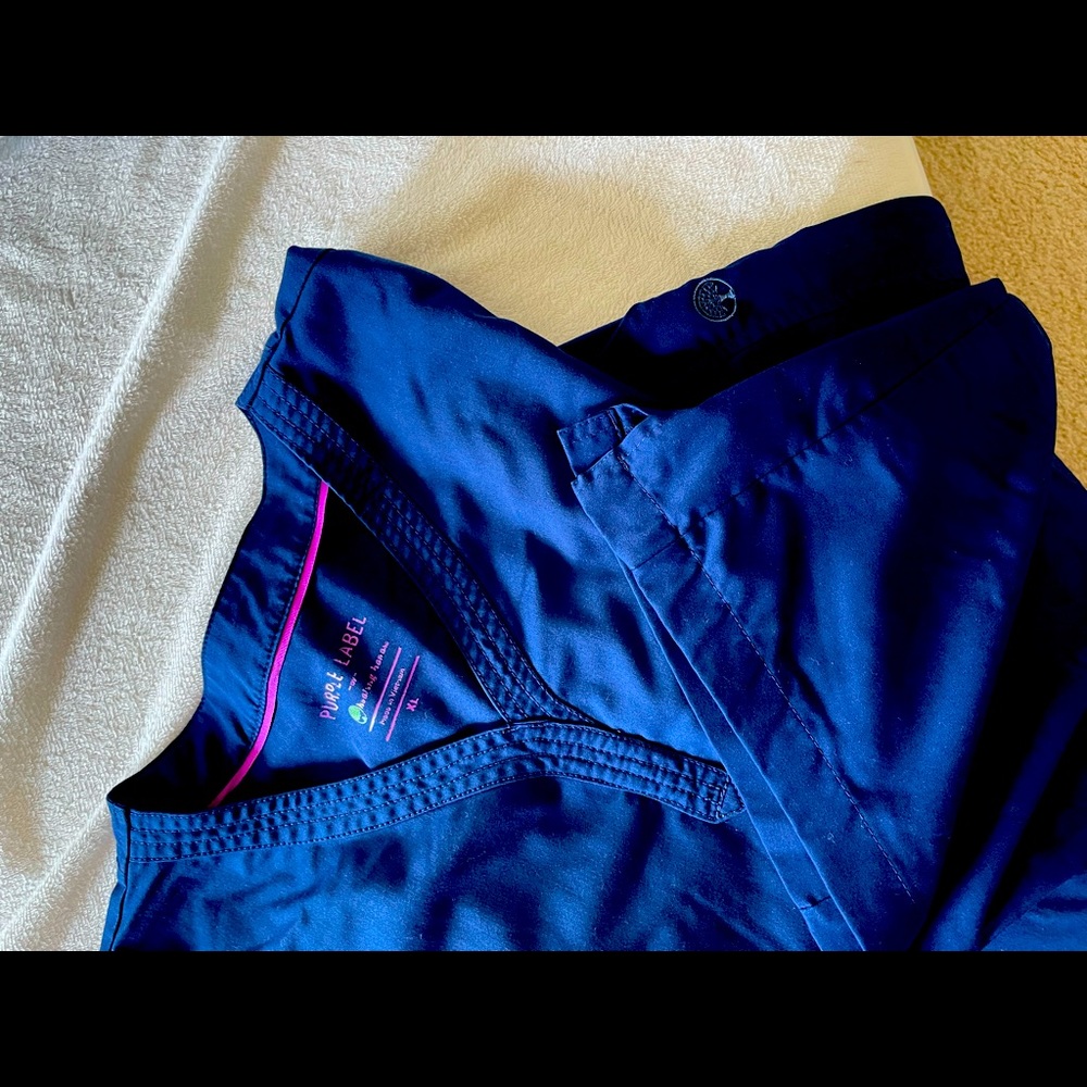 Women’s Scrub Set in Navy Blue by Healing Hands